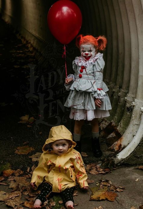 Scary Toddler Costumes, Scary Kids Costumes, Sister Halloween Costumes, Family Themed Halloween Costumes, Sibling Halloween Costumes, Kid Costumes, Clown Halloween Costumes, Scary Kids, Themed Halloween Costumes