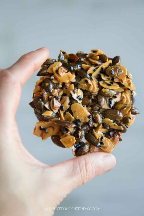 Almond Florentine Almond Crispy Cookies, Almond Thins Recipe, Vegan Florentines, Almond Florentine Cookies, Almond Florentines, Florentine Cookies Recipe, Almond Crispy, Florentine Recipe, Florentine Cookies