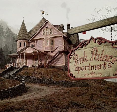 Porta Halloween, Henry Selick, Coraline And Wybie, Laika Studios, Coraline Art, Coraline Movie, Coraline Aesthetic, Coraline Jones, Pink Palace