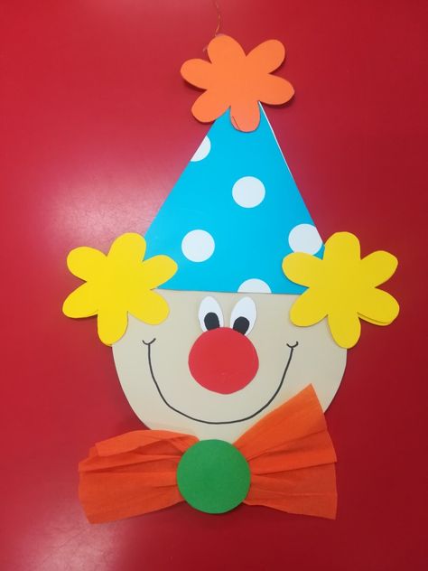 Clown Hat Craft, Clown Crafts For Kids, Masopust Tvoreni, Clown Crafts Preschool, Circus Crafts For Kids, Circus Crafts Preschool, Crafts For Kids Easy Paper, Clown Crafts, Carnival Crafts