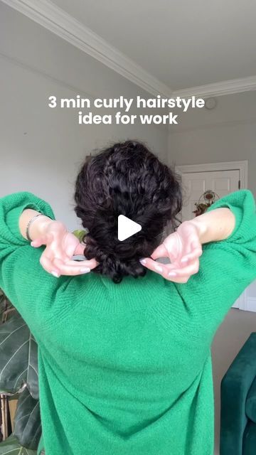 Curly Interview Hairstyles, Diy Curly Hair Updo, Curly Hairstyles For Interview, Easy Updo Wavy Hair, Easy Hair For Curly Hair, Curly Hair Work Styles Updo, Quick Curly Hairstyles For School, Up Dos For Curly Medium Hair, Curly Hair For Work