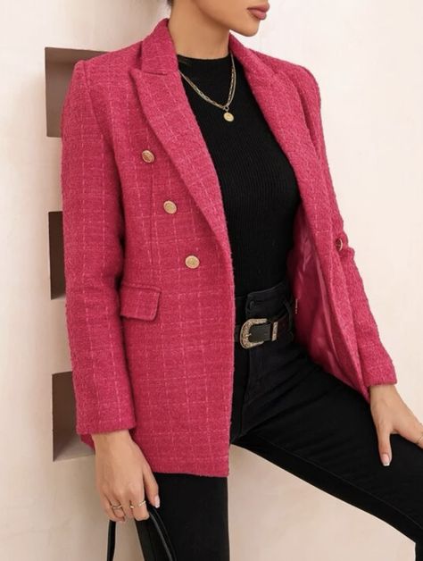 Pink Blazer Outfit Winter, Fushia Blazer Outfit, Pink Tweed Blazer Outfit, Pink Tweed Jacket Outfit, Istanbul Outfits, Tweed Blazer Outfit, Hongkong Outfit, Pink Blazer Outfit, Pink Tweed Blazer