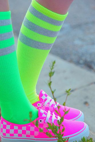 Neon socks and shoes. Neon Vans, Neon Socks, Plus Size Teen, Tiffany White, Heart Neon, Neon Shoes, Painted Vans, Light Party, Neon Colours