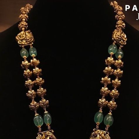 4,345 likes, 333 comments - pavithra_jewelsJuly 4, 2023 on : "Pure Gold Antique Jewellery studded with Emeralds Collection from PAVITHRA JEWELS (House of Exquisite Premium Jewellery) 916 Hallmark Je..." Gundla Haram Designs, Gold Antique Necklace Designs, Bangles Jewelry Designs Gold, Beads Jewelry Indian Gold, Necklace Designs Gold Indian, Hallmark Jewellery, Gold Antique Necklace, Emerald Bangles, Gold Antique Jewellery