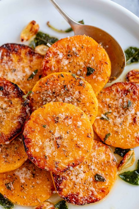 Butternut Squash Side Dish, Squash Butternut, Butternut Recipes, Baked Butternut Squash, Baked Garlic, Butternut Squash Recipes, Veggie Side Dishes, Squash Recipes, Vegetable Sides