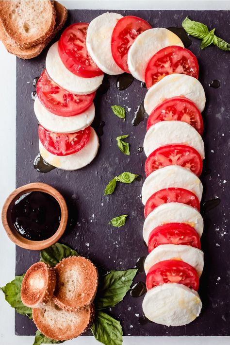 Cheap Easy Christmas Desserts, Candy Cane Meat And Cheese Tray, Christmas Caprese Candy Cane, Super Easy Christmas Appetizers, Christmas In July Bbq Food, Work Holiday Party Decor Ideas, Birthday Christmas Decorations, Fun Holiday Dinner Ideas, Santa Claus Party Ideas