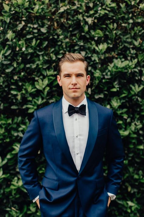 Men Navy Tux Wedding, Mens Navy Suits Wedding, Bride And Groom Navy Suit, Groom Tux Colors, Navy Tux Groom, Grooms Tux Ideas, Groom Attire Navy, Navy Wedding Suit Groom, Navy Tux Wedding