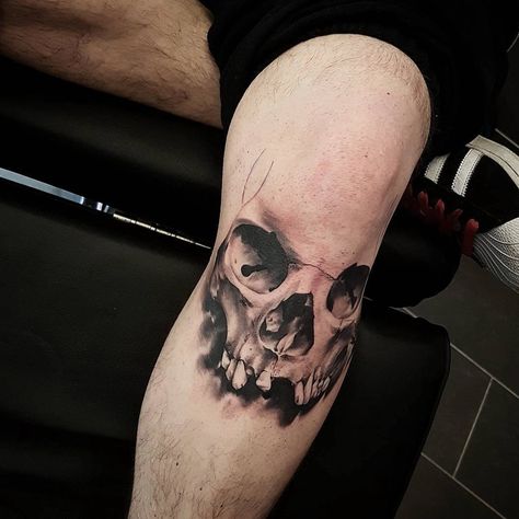 Skull in progress #blackandgrey #skull #kneetattoo Skull Leg Tattoos, Knee Skull Tattoo, Skull Tattoo On Leg, Cool Simple Tattoos For Guys, Skull Knee Tattoo, Knee Tattoo Men, Knees Tattoo, Knee Cap Tattoo, Love Is Pain