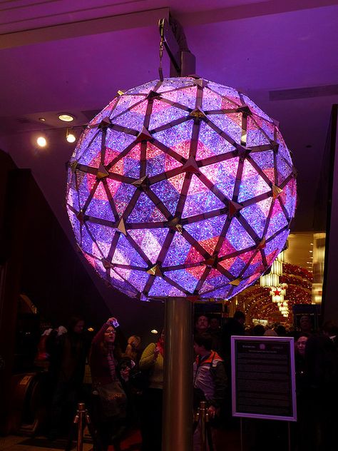 Times Square New Years Eve Ball Held Macy Store Street #newyork, #NYC, #pinsland, https://apps.facebook.com/yangutu New York Ball Drop, Times Square New Years Eve, New York Ball, Times Square Ball Drop, Geodesic Sphere, New Years Eve Ball, Rooftop Bars Nyc, New Years Ball, Best Rooftop Bars