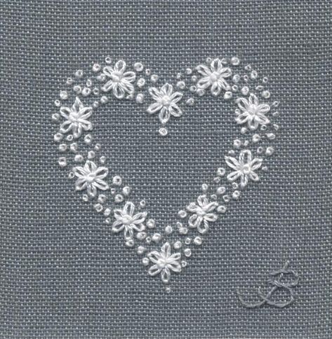 Embroidery Hearts, Crewel Embroidery Kits, Pola Sulam, Learn Embroidery, 자수 디자인, Simple Embroidery, Sewing Embroidery Designs, Silk Ribbon Embroidery, Crewel Embroidery