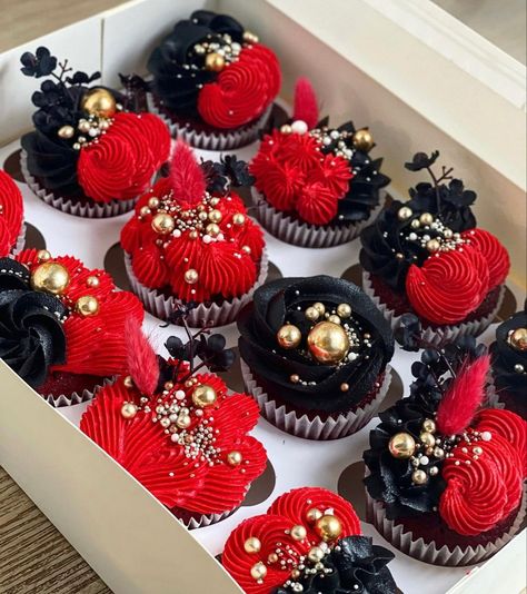 Black Red And Gold Cupcakes, Black And Red Wedding Cupcakes, Red White And Black Desserts, All Black Party With Red Roses, Red And Silver Cupcakes, Red And Black Cupcakes Ideas, Red And Black Treat Table Ideas, Queen Of Hearts Cupcakes, Red Cupcakes Ideas