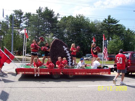 Homecoming Parade Float Ideas Theme Football, Parade Float Football Theme, Gold Parade Float Ideas, Homecoming Cheer Float Ideas, Homecoming Float Ideas Cheerleaders, Cheer Homecoming Float Ideas, Cheer Parade Float Ideas, Cheer Float Ideas Parade, Football Homecoming Float