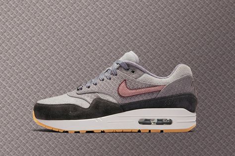 Nike Air Max 1 Paris Women's Bespoke Air Max 1s, Nike Paris, Air Max One, Air Jordan Xi, Nike Snkrs, Sneakers Nike Air Max, Sneaker Lovers, Baskets Nike, Shoes Teen