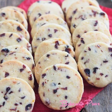 Lemon Cranberry Cookies, Best Shortbread Cookie Recipe, 12 Days Of Christmas Cookies, Cranberry Shortbread Cookies, Cranberry Shortbread, Lemon Cranberry, Butter Shortbread Cookies, Christmas Cookies Recipe, Cookies Shortbread