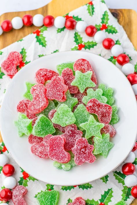 Christmas Gumdrops - My Incredible Recipes Homemade Gum Drops, Gum Drop Candy Recipe, Christmas Gumdrops, Homemade Gum, Homemade Gumdrops, Gumdrop Recipe, Homemade Jello, Easy Christmas Candy Recipes, Jesus Birthday