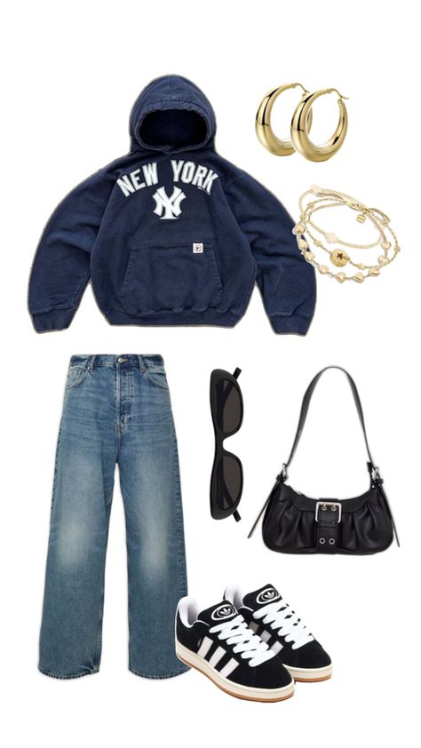 hoodie outfit layout with accessories In The City Outfit, Casual Winter Outfit, City Outfit, Models Off Duty Style, Model Off Duty, Concept Clothing, Outfit Layout, City Outfits, Outfit Inspo Casual