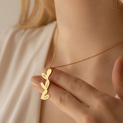 خواتم خطوبة, Heart Necklace Gold, Jewelry Heart, Gold Heart Necklace, Necklace Personalized, Rose Gold Necklace, Personalized Necklace, Star Necklace, Necklace Gift