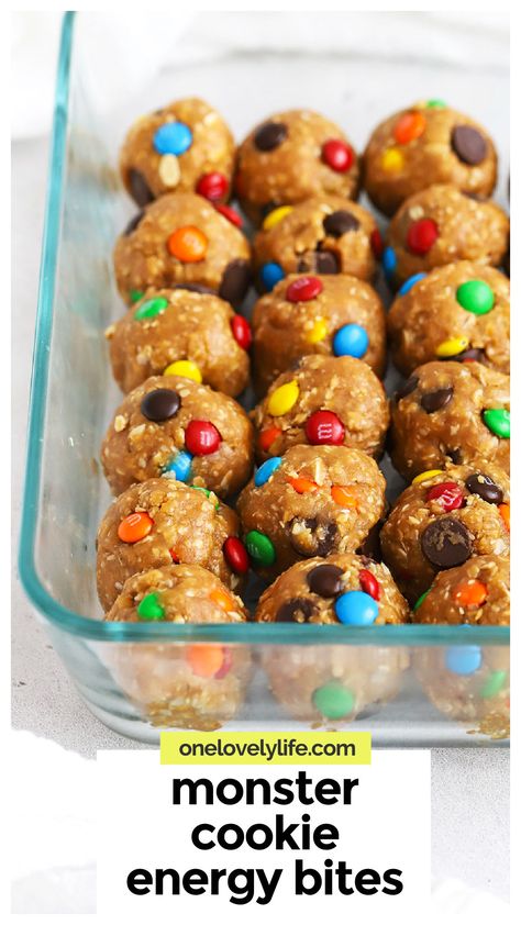 Made from simple ingredients, these no-bake monster cookie energy bites are such a fun, easy snack! Whether you pack them in school lunches, serve them for after school snacks or take them on the go for playdates, picnics, or road trips, these monster cookie energy balls are sure to please! Get this meal prep snack recipe and more healthy snacks to try at One Lovely Life Easy Snacks To Keep On Hand, Winter Classroom Snacks For Kids, After School Snacks For Middle Schoolers, Healthy Prepackaged Snacks For Adults, Nut Free Snacks For Kids School, Easy Prep Snacks, Preschool Baking Ideas, Preschool Snacks For Classroom Easy, Cheap Kid Snacks