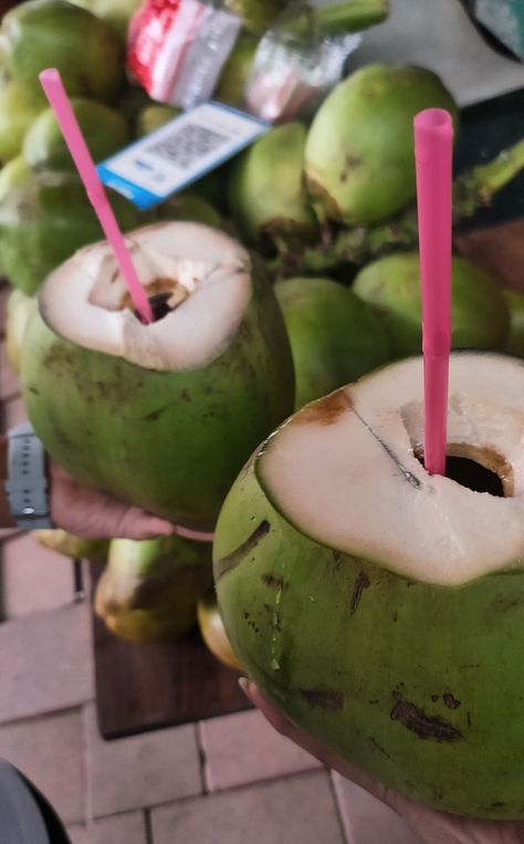 Coconut Water Snapchat Stories, Coconut Water Snap, Coconut Snap, Nariyal Pani, Fake Snapchat Streak, Fruit Snap, Nandi Hills, Mumbai Food, Easy Coffee Recipes