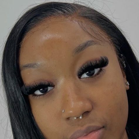 Volume Lash Mapping Cat Eye, Lashes Extensions Lengths, Cat Eye Lash Extensions With Bottoms, Cat Eye Look Lash Extensions, Full Lash Set With Bottom Lashes, Lashes Extensions Volume Cat Eye, Lash Extensions Styles Black Women Cat Eye, Birthday Lash Set, Volume Lashes With Bottoms