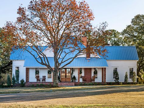 Fixer Upper Hosts Chip and Joanna Gaines Holiday House Tour | Interior Design Styles and Color Schemes for Home Decorating | HGTV Acapulco, Blue Metal Roof, Joanna Gaines House Tour, Farmhouse Exterior Paint Colors, Joanna Gaines House, Farmhouse Exterior Colors, Joanna Gaines Farmhouse, Holiday House Tours, Fixer Upper Farmhouse