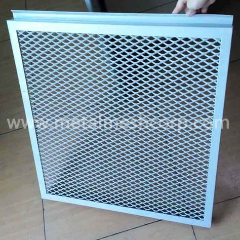 Expanded Metal Mesh is always used in the decoration industry, such as screening, sunshades, building cladding and ceiling and wall lighting. #ExpandedMetalMesh #ExpandedMesh #MetalMesh Yard Door, Metal Balcony, Wooden Window Design, Building Cladding, Perforated Metal Panel, Eyewear Store Design, Expanded Metal Mesh, Garden Gate Design, Steel Security Doors