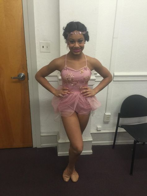 Nia Sioux Dance Moms, Nia Dance Moms, Nia Sioux Frazier, Pyramid Song, Nia Frazier, Dance Moms Season, Nia Sioux, Dance Moms Cast, Dance Moms Pictures