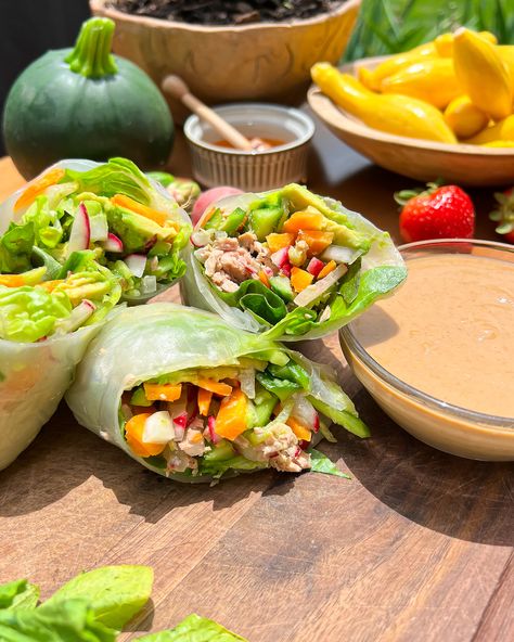 One of my favorite light summer lunches is to find all the crunchy veggies at farmers market and using wild canned tuna to create a high protein semi-giant spring roll wrapper! It’s so easy to make, delicious with a creamy pb dipping sauce, and refreshing in this summer heat. Tuna Summer Rolls, Tuna Spring Rolls Canned, Tuna Spring Roll Recipe, Tuna Cucumber Rolls, Tuna Spring Rolls, High Protein Tuna, Spicy White Chicken Chili, Spring Roll Sauce, Rice Paper Recipes