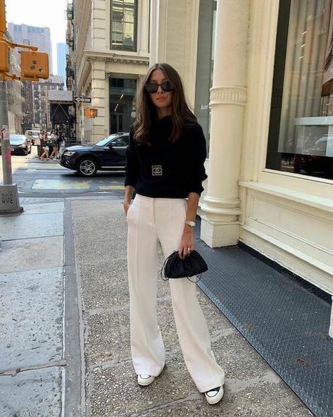 Minimalist Moda, Black White Outfit, Looks Street Style, Looks Black, Mode Inspo, 가을 패션, Looks Style, White Outfits, Mode Inspiration