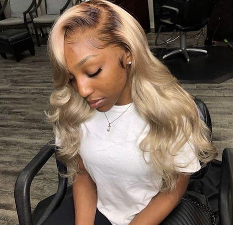 Blonde Hair With Brown Roots, Blonde Hair With Roots, Blonde Curly Wig, Honey Blond, Frontal Wig Hairstyles, Birthday Hair, Honey Blonde Hair, Ash Blonde Hair, Frontal Hairstyles