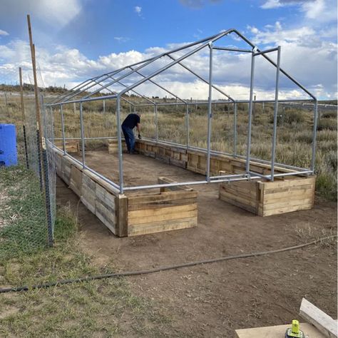 Large Chicken Run Ideas, Garden Chicken Tunnel, Chicken Run Attached To Shed, Chicken Runs Ideas Pens, Vegetable Garden Protection From Animals, Metal Chicken Run, Chicken Run With Hardware Cloth, Metal Frame Chicken Coop, Attaching Hardware Cloth To Chicken Run