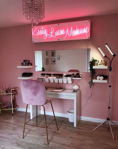 Beauty Room Ideas, Makeup Studio Decor, Beauty Salon Interior Design, Nail Salon Interior, Beauty Room Salon, Esthetician Room Decor, Esthetics Room, Hair Salon Interior, Salon Suites Decor