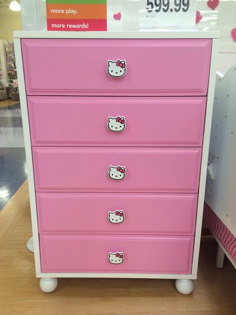 Hello Kitty Dresser at ToysRus Hello Kitty Room Ideas Diy, Hello Kitty Dresser, Kawaii Dresser, Hello Kitty Apartment, Hello Kitty Shelf, Hello Kitty Bedroom Ideas, Hello Kitty Room Ideas, Hello Kitty Bedroom Decor, Hello Kitty Nursery