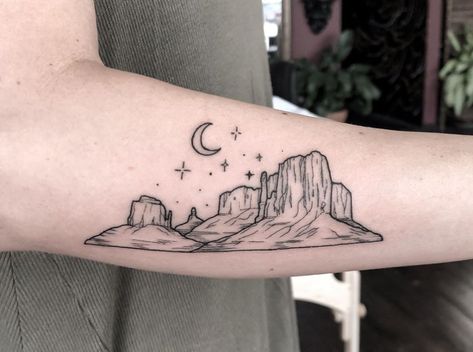 Desert Scene Tattoo, Desert Tattoo Ideas, Spontaneous Tattoo, Desert Tattoo, Arizona Tattoo, Scene Tattoo, Cowgirl Tattoos, Celestial Tattoo, Utah Desert