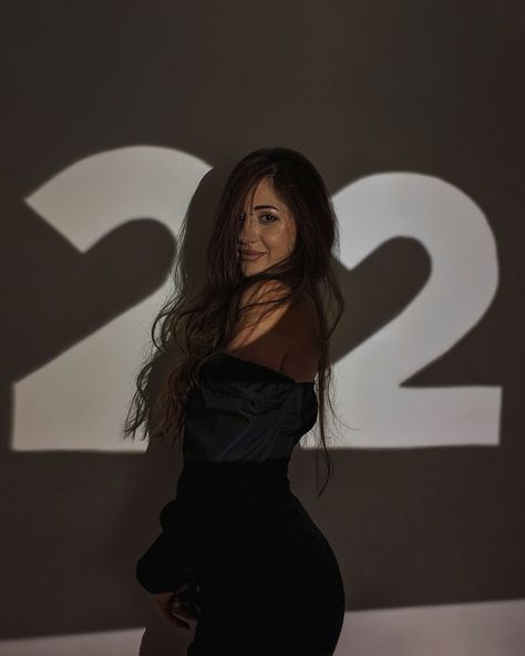 Photoshoot, 22, it's my birthday, photo ideas, birthday photo 22birthday Photo Shoot, 24 Bday Photoshoot, Happy Birthday Photoshoot Ideas, Simple 30th Birthday Photoshoot, Number Shadow Photoshoot, 22nd Bday Photoshoot, 22 Birthday Shoot Ideas, 23 Bday Photoshoot Ideas, Birthday 22 Photoshoot Ideas