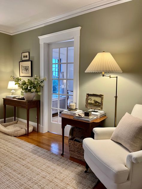 living room lamps, farrow and ball french gray, vintage decor, afloral stems, vintage art, styling coffee table books French Style Apartment Living Room, Neutral Green Living Room Walls, Cottage Green Living Room, Traditional Green Living Room, Farrow And Ball French Grey Living Rooms, Minimalistic Vintage Interior, Traditional American Home Decor, Cosy English Living Room, French Gray Farrow And Ball Living Rooms