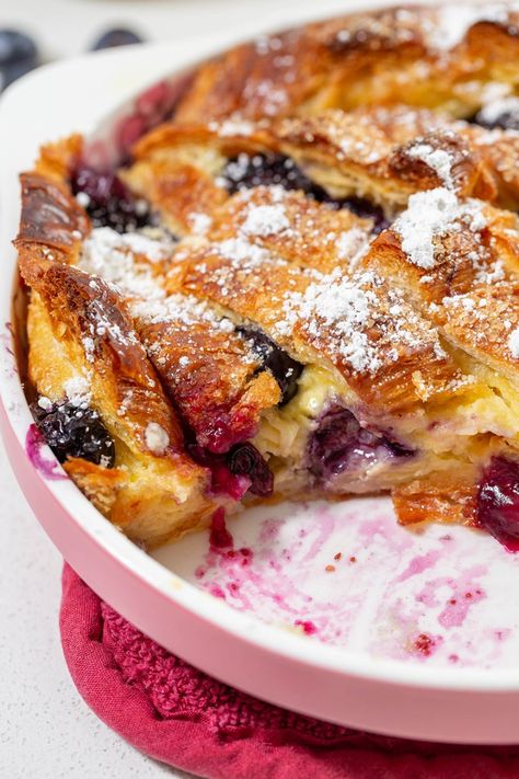 Blueberry Croissant Bread Pudding | The Missing Lokness Blueberry Croissant, Creme Anglaise Recipe, Blueberry Bread Pudding, Croissant Bread Pudding, Croissant Bread, Custard Sauce, Homemade Dessert, Bread Pudding Recipe, Nyt Cooking