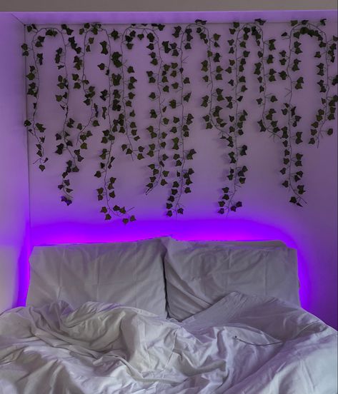 Fake Ivy Headboard, Green Leaves In Room, Ivy Walls Bedroom, Leaf Aesthetic Room, Bedroom With Leaves, Fake Grass Bedroom Aesthetic, Ideas For Vines In Room, Room Leaf Decor, Fake Ivy Wall Bedroom