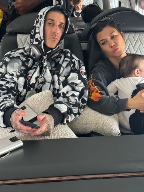 Travis Barker Reacts to Leaked Pic of His & Kourtney Kardashian's Son Kourtney Travis Barker, Kardashian Mother, Kourtney Kardashian Baby, Blended Family Photos, Blink 182 Tour, Shanna Moakler, Alabama Barker, Landon Barker, Mason Disick