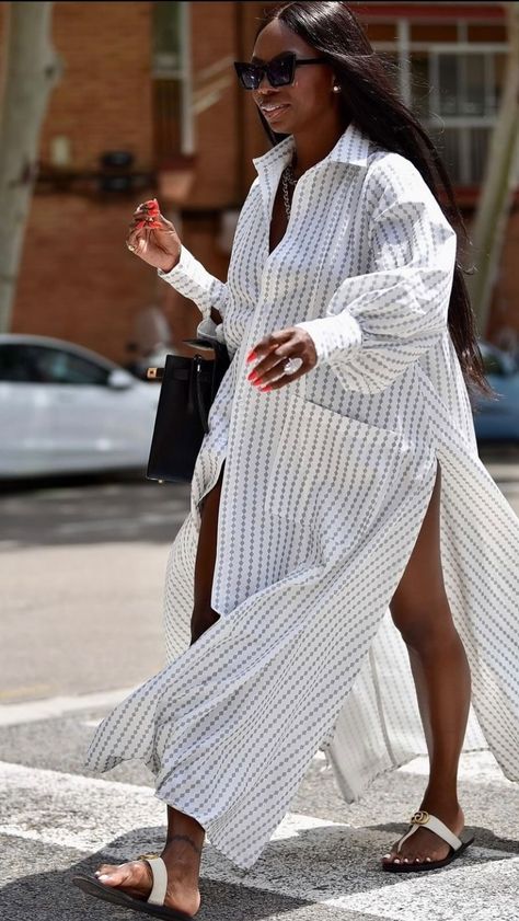 Instagram Loose Shirt Dress, Side Split Dress, Streetwear Dress, Mode Kimono, Streetwear Shirts, Coat Women Fashion, White Dresses For Women, Puff Sleeve Dresses, White Shirt Dress