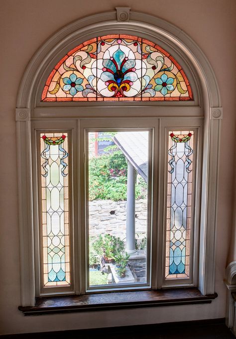 I'm not one for stained glass windows but I'm down with this Color Glass Window, Colored Glass Window, Window Stained, Stained Glass Window Film, Stained Glass Door, زجاج ملون, Window Color, Stained Glass Decor, Faux Stained Glass