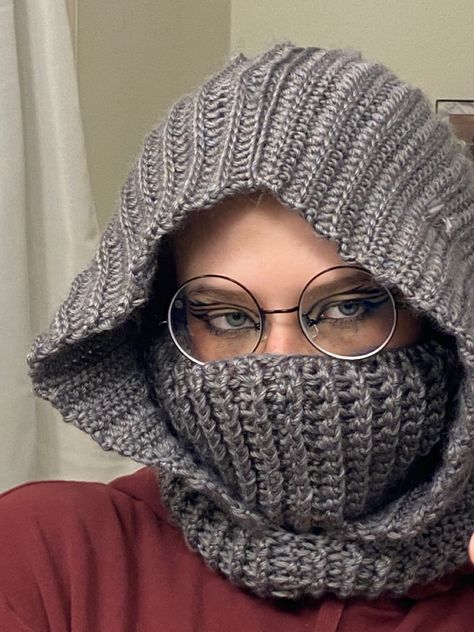 grey grunge diy handmade crochet hood Crochet Turtleneck Hood, Crochet Winter Face Cover, Crochet Face Cover, Crochet Face Covering, Crochet Balaclava Hood, Crochet Hood Balaclava, Crochet Ideas Grunge, Grey Crochet Ideas, Crochet Baclava Hood