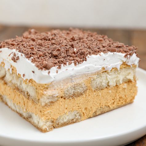 Pumpkin Tiramisu Easy Pumpkin Tiramisu, Pumpkin Tarimisu, Pumpkin Pie Tiramisu, Pumpkin Tiramisu Recipe, Fall Eating, Pumpkin Tiramisu, Dessert Lasagna, Pumpkin Rolls, Pumpkin Filling