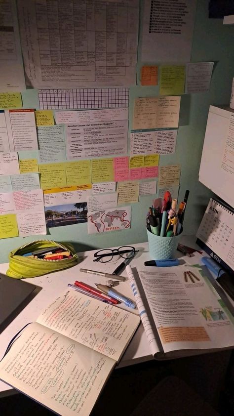 Studying Table Aesthetic, Study Table Inspo Aesthetic, Study Aesthetic Table, Aesthetic Study Tables, Neet Study Table, Study Night Aesthetic, Study Asthetics Photos, Study Board Aesthetic, Aesthetic Study Snap