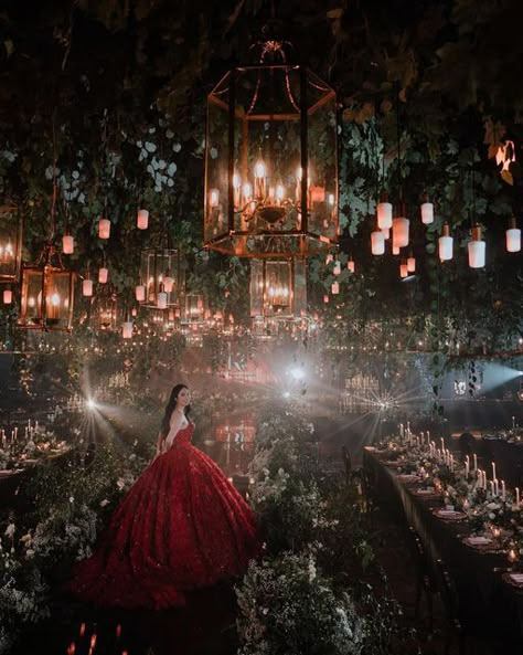 Dark Debut Theme, Red Enchanted Forest Theme, Debut Themes Ideas, Garden 18th Birthday Party, Debut Motif Ideas, Debut Venue Design, Enchanted Debut Theme, Mulan Quinceanera Theme, Red Debut Theme