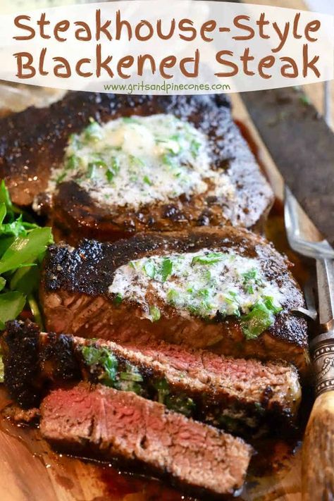 Blackened Steak Recipe, Blackened Steak, Crusted Steak, Steak Dinner Sides, Cast Iron Steak, Classic Southern Recipes, Food Beef, Blackened Seasoning, Quick And Easy Meals