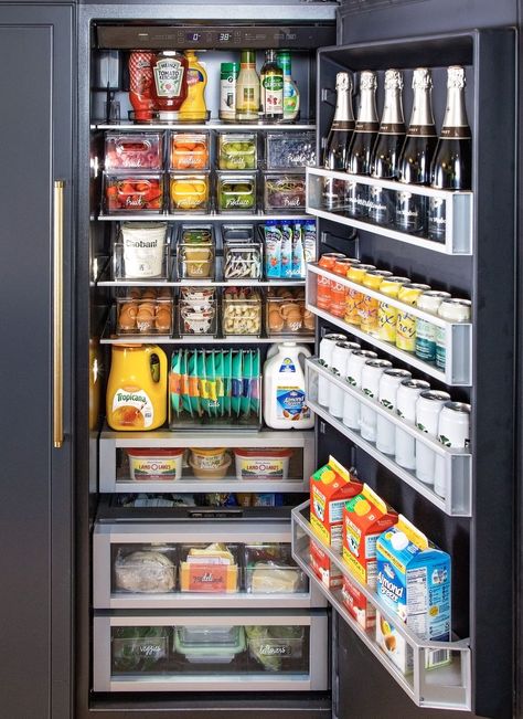 Huge Fridge Organization, Fully Stocked Kitchen, Large Fridge Organization, Fridge Set Up, One Door Fridge Organization, Well Organized Home, Well Stocked Fridge, Stocked Fridge Aesthetic, Big Fridge Organization