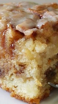 Apple Cinnamon Roll Cake, Apple Dessert Recipes Easy, Apple Cinnamon Cake, Apple Desserts Easy, Coconut Dessert, Apple Dessert, Cinnamon Cake, Torte Cupcake, Cinnamon Roll Cake