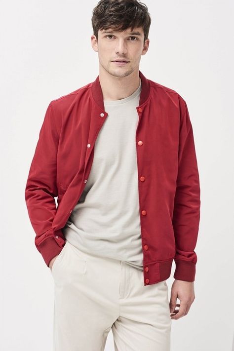 Red Clothes Men, Red Outfit Aesthetic Men, Red Wardrobe, Aesthetic Options, Men Ootd, Red Clothes, Xmas Outfit, Dressing Sense, Smart Casual Men