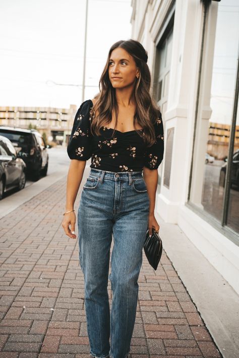 Outfit Ideas For Evening Out, Mom Going Out Outfits Night, First Date Spring Outfit, Mom Jeans Date Night Outfit, Fall Outfits Women Date Night, Day And Night Outfit Ideas, 30s Date Night Outfit, Relaxed Date Night Outfit, Mums Night Out Outfits